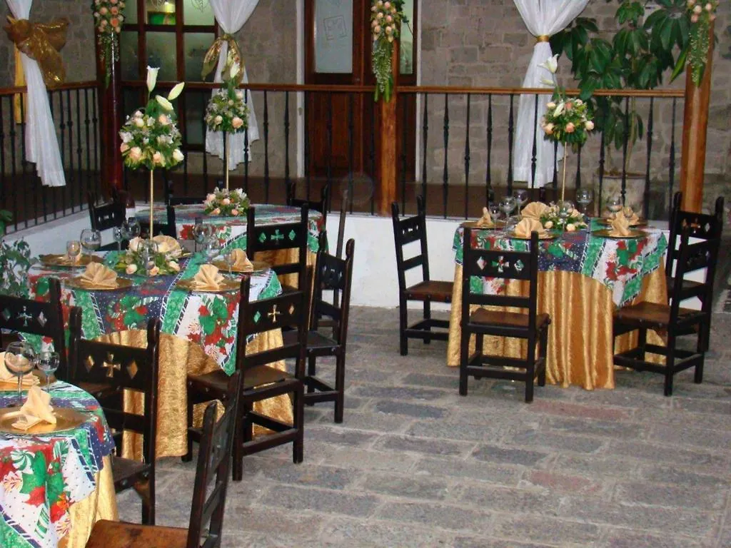 Latacunga Hostel 3*,