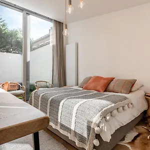 https://alliance-garden-room.bruges-hotels.info