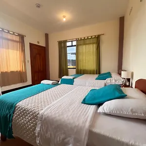 Casa Cascada Guest house Puerto Ayora (Galapagos Islands)